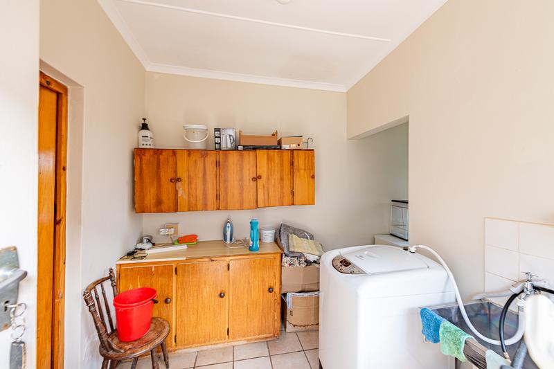 5 Bedroom Property for Sale in Riviersonderend Western Cape